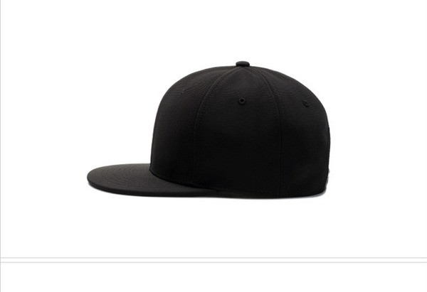 Ανδρικό καπέλο σε μαύρο χρώμα