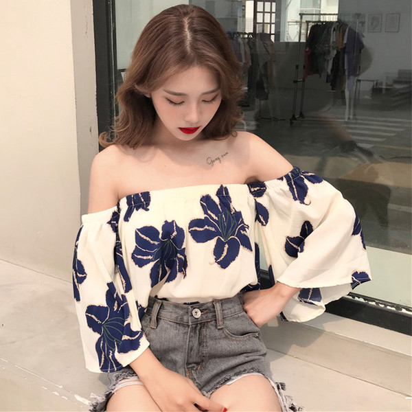 Γυναικείο καλοκαιρινό μπλουζάκι με ανοιχτούς ώμους σε δύο χρώματα με floral μοτίβα