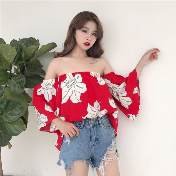 Γυναικείο καλοκαιρινό μπλουζάκι με ανοιχτούς ώμους σε δύο χρώματα με floral μοτίβα