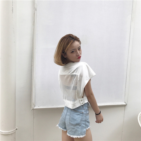 Γυναικεία κοντή μπλούζα φαρδιά  με επιγραφή και διαφανή πλάτη σε δύο χρώματα