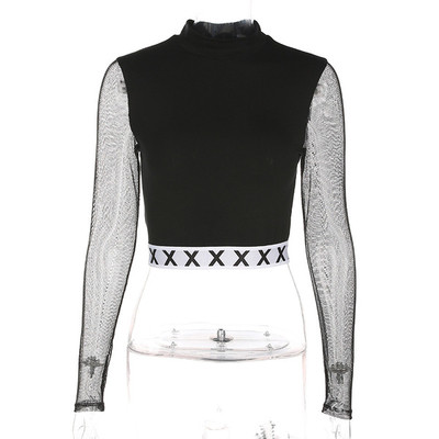 Γυναικεία κοντή μπλούζα σε μαύρο χρώμα με διαφανή μανίκια