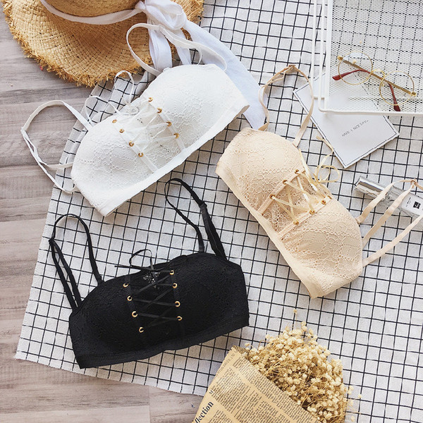 Sutien de dama fara bretele in trei culori cu element de cravate