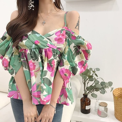 Γυναικεία καλοκαιρινή μπλούζα με κορδόνια σε μοτίβα λουλουδιών