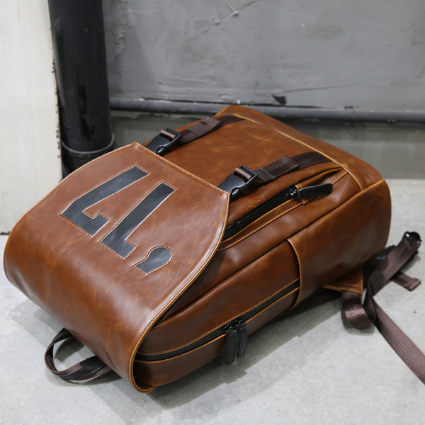 Férfi öko bőr hátizsák dupla pánttal és mintával