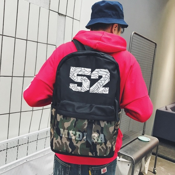 Rucsac sport și de zi cu zi pentru bărbați cu o inscripție