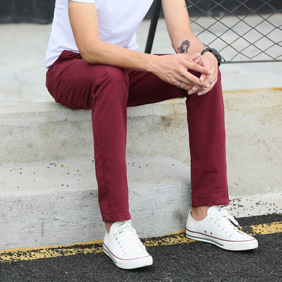 Αντρικά παντελόνια σε διάφορα χρώματα κατάλληλα για  τη καθημερινή ζωή