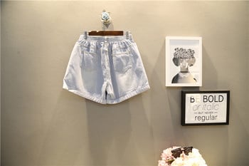 Μοντέρνα  shorts σε ανοιχτό  χρώμα με κεντήματα