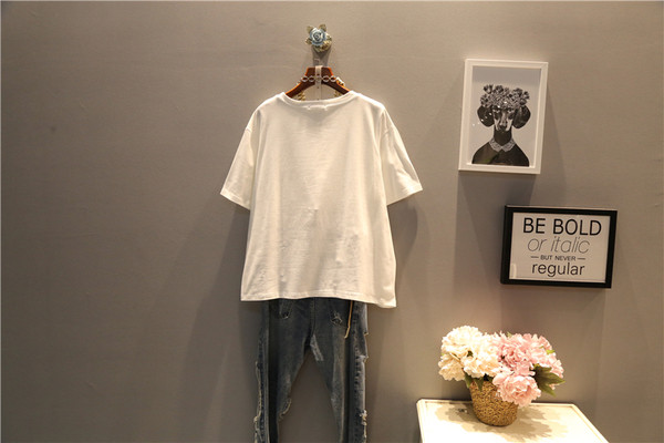 Tricou de dama modern marimea MAXI din trei piese cu aplicatie