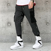 Ανδρική αθλητική φόρμα με πλαϊνές τσέπες και γραβάτες