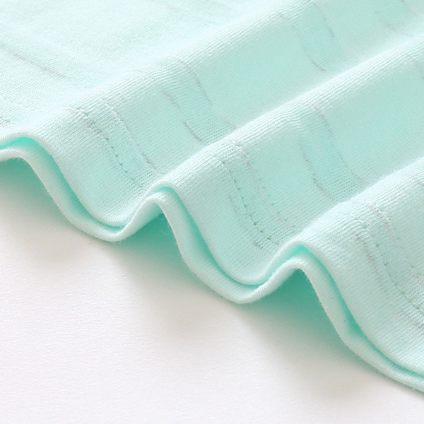 Καλοκαιρινό βρεφικό σετ που περιλαμβάνει μπλουζάκι  και σορτς σε διάφορα χρώματα