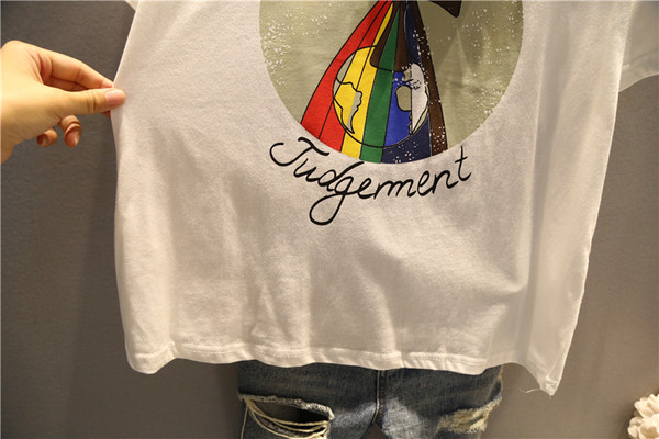 Γυναικεία T-shirt μεγέθους MAXI με εφαρμογή σε λευκό και μαύρο χρώμα - ευρύ μοτίβο