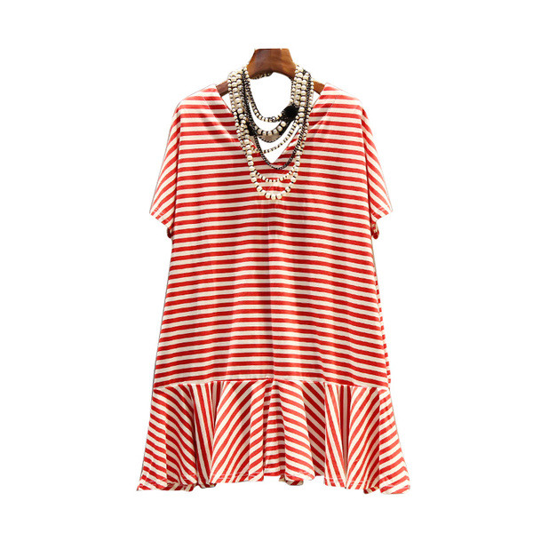 Tunica dama MAXI in dungi marimea modelului decupat - trei culori