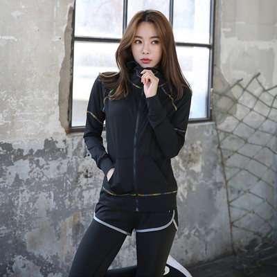 Γυναικείο μπουφάν δε διάφορα χρώματα με έγχρωμα στοιχεία