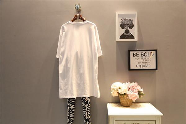 Tunica larga de dama marimea MAXI cu imprimeu, in alb si negru