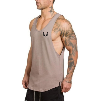 Αθλητική ανδρική φανέλα σε διάφορα χρώματα με διαφορετικές επιγραφές