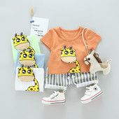 Παιδικό σετ από δύο μέρη για αγόρια -  T-shirt και σορτς  σε δύο χρώματα