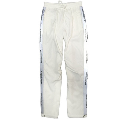 Γυναικεία φόρμα σε διάφορα χρώματα με επιγραφή