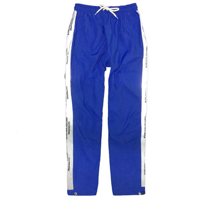 Γυναικεία φόρμα σε διάφορα χρώματα με επιγραφή