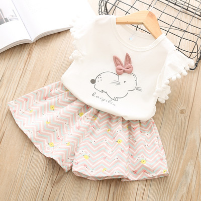 Бебешки комплект за момичета включващ тениска с къс ръкав и апликация и къси панталони в два цвята