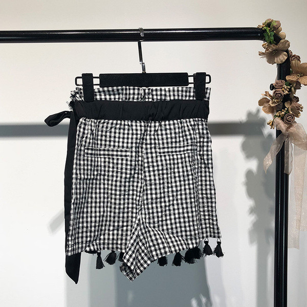 Fusta dama de vara cu ciucuri in carouri