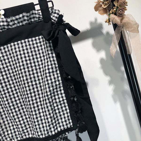 Fusta dama de vara cu ciucuri in carouri