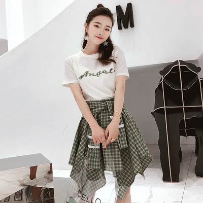 Set dama din doua parti - fusta in carouri si tricou cu maneci scurte in trei culori