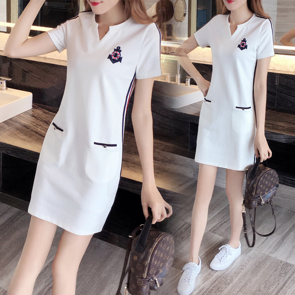 Rochie casual de dama cu margini si decolteu in V in alb si negru