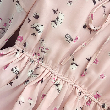 Κομψό γυναικείο φόρεμα σε ροζ και μαύρο χρώμα με floral μοτίβα