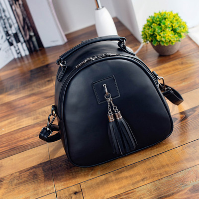 Μικρό γυναικείο σακίδιο με ρυθμιζόμενους ιμάντες ώμου