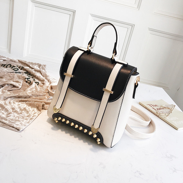 Rucsac de dama in stil retro din piele ecologica cu elemente din nituri metalice