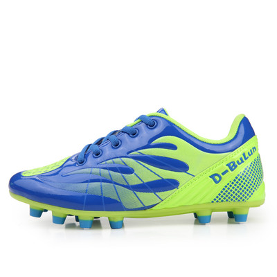 Ανδρικά παπούτσια ποδοσφαίρου σε τέσσερα χρώματα