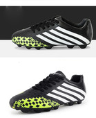 Nasturi de fotbal masculin in trei culori