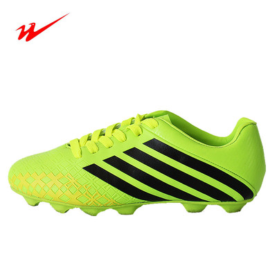 Nasturi de fotbal masculin in trei culori