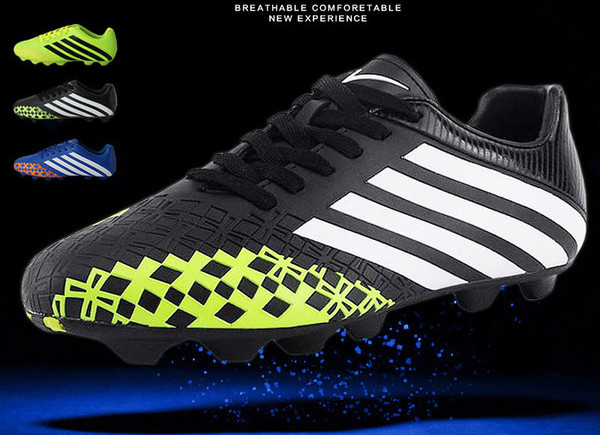 Nasturi de fotbal masculin in trei culori