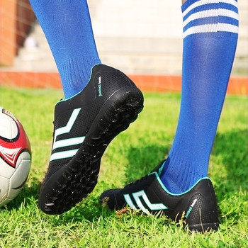 Ανδρικά παπούτσια  ποδοσφαίρου σε τρία χρώματα