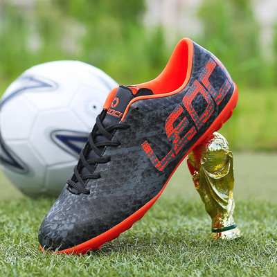 Nasturi de fotbal și centipede pentru bărbați în patru culori