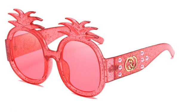 Μοντέρνα γυναικεία γυαλιάς με διακόσμηση και φαρδιά πλαίσια σε διάφορα χρώματα