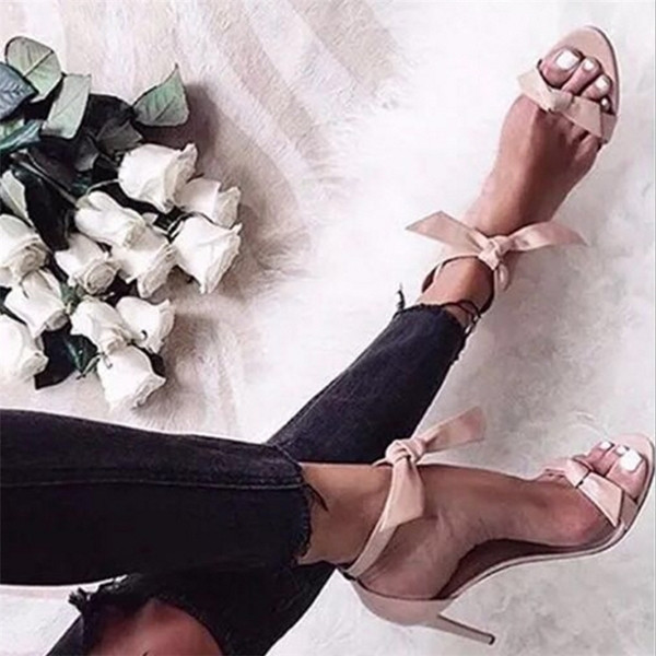 Sandale de dama moderne si delicate cu toc inalt cu panglici in doua culori