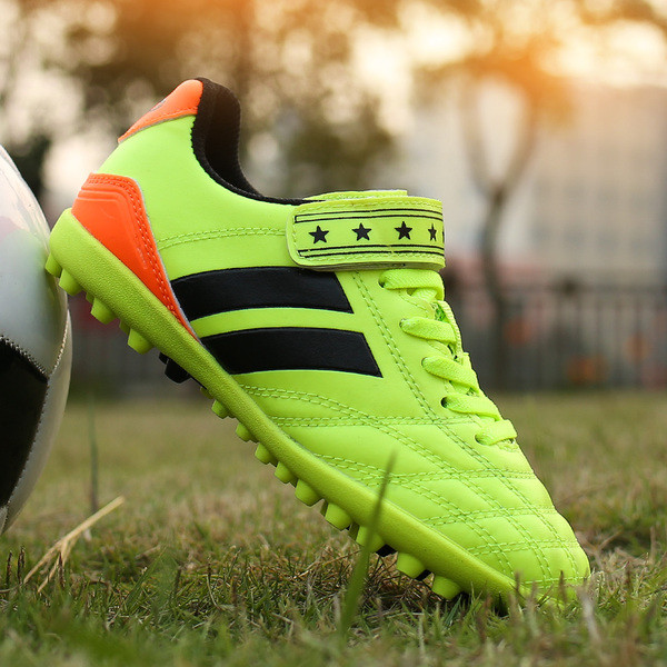 Centipede de fotbal pentru copii în trei culori