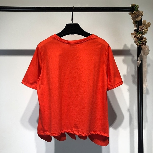 Μοντέρνα γυναικεία μπλούζα σε κόκκινο χρώμα με επιγραφή