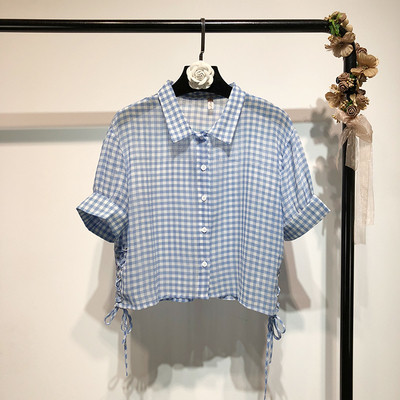 Cămașă scurtă în carouri de damă în negru și albastru și mâneci 3/4