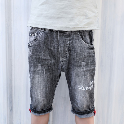 Παιδικά καλοκαιρινα 3/4 τζιν για αγόρια με κεντήματα σε σκούρο χρώμα