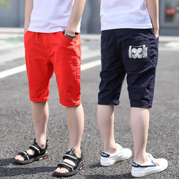 Παιδικό παντελόνι 3/4 για αγόρια σε τρία χρώματα με επιγραφή