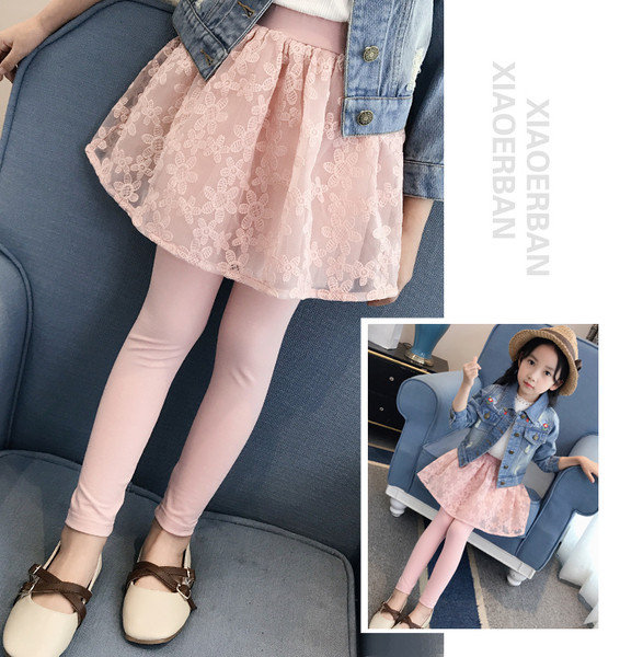 Fusta eleganta din dantela pentru copii cu pene in broderie florala