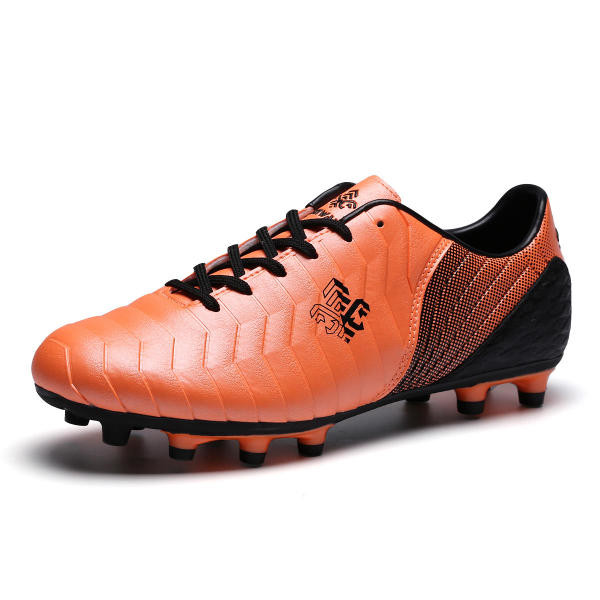 Мъжки футболни бутонки от еко кожа в четири цвята