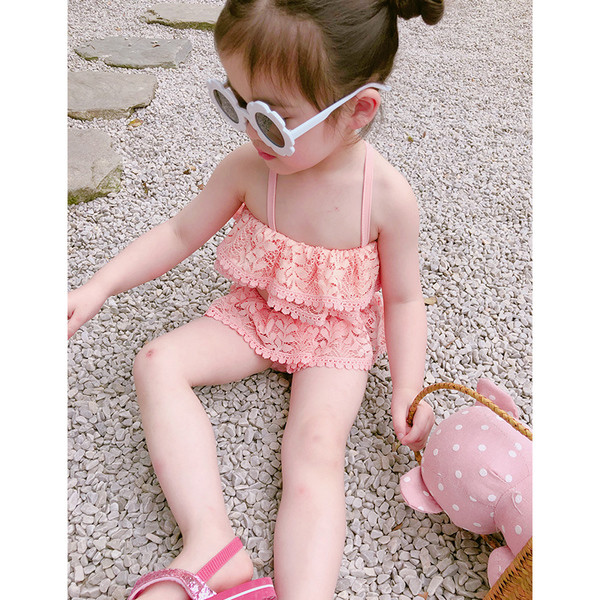 Costum de baie pentru copii din dantela in doua culori in doua parti