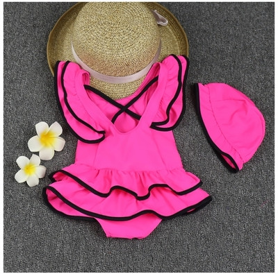 Costum de baie intreg pentru copii de culoare deschisa cu volane si panglica