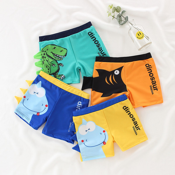 Παιδικά μαγιό για αγόρια με εφαρμογή και επιγραφή σε διάφορα μοντέλα