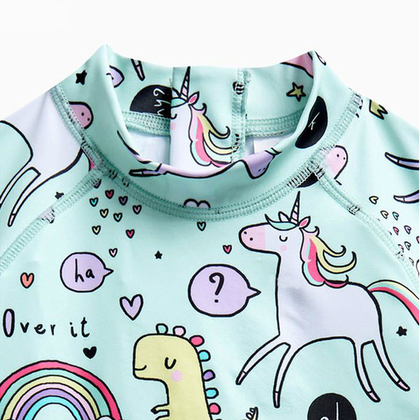 Μοντέρνα παιδικά μαγιό για κορίτσια και αγόρια