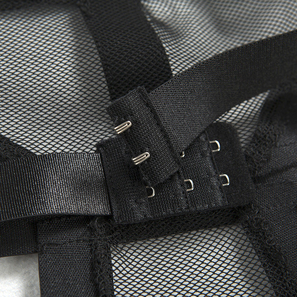 Costum de baie elegant pentru femei - croit puternic cu motive transparente și panglici